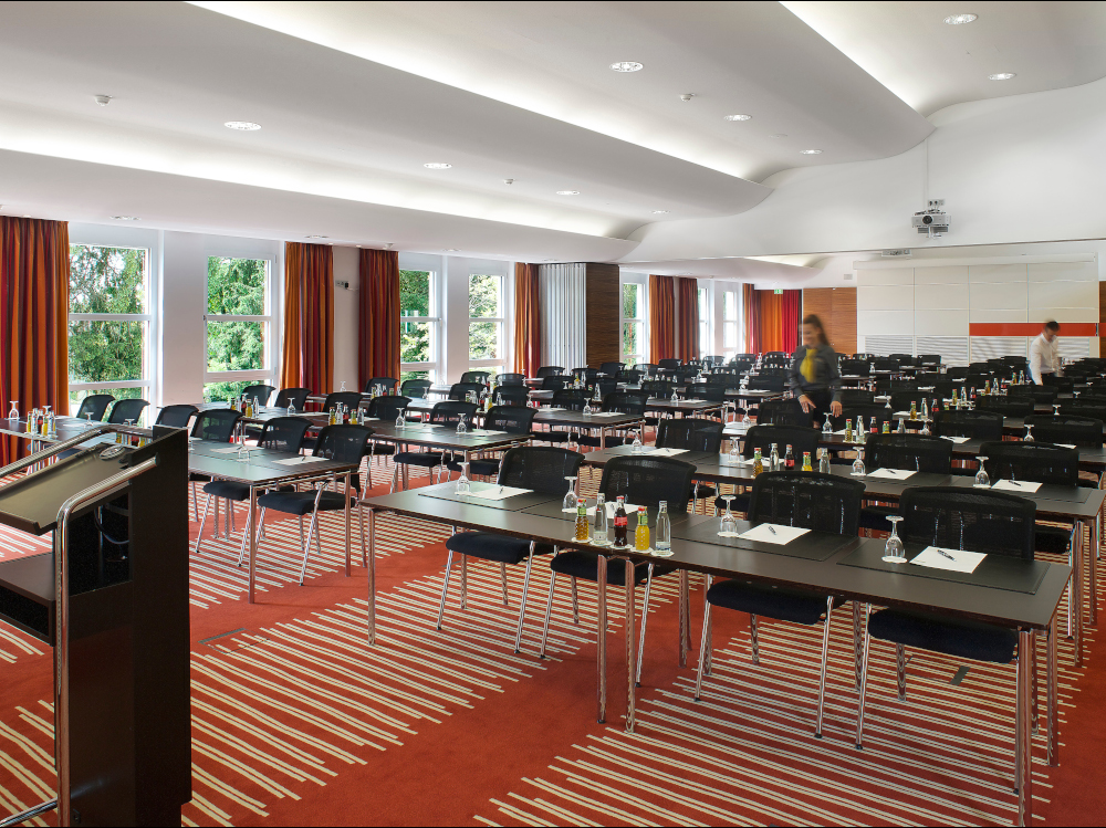 35_Tagungszentrum_Tagungsraum_265qm.jpg